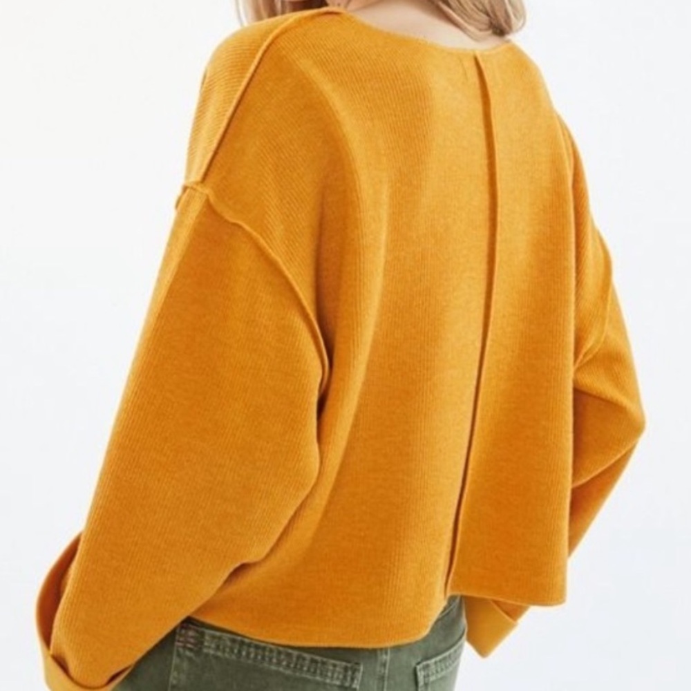 Yellow Jax Top - Urban Outfitters - Picture 2 of 4
